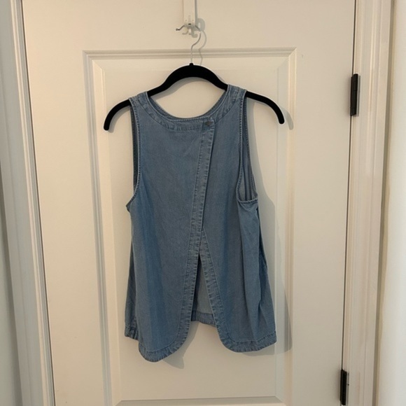 Gap Chambray Shirt with Open Back (Small) - Picture 1 of 5